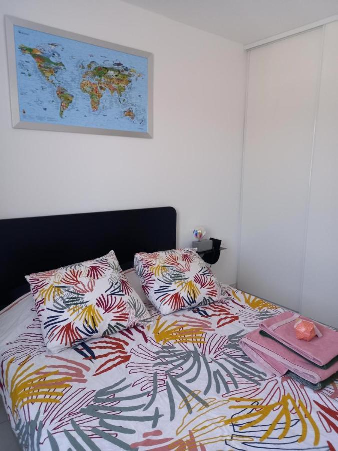 Bel Appartement Avec Terrasse - Plage De Carro A Pied 马蒂格 外观 照片